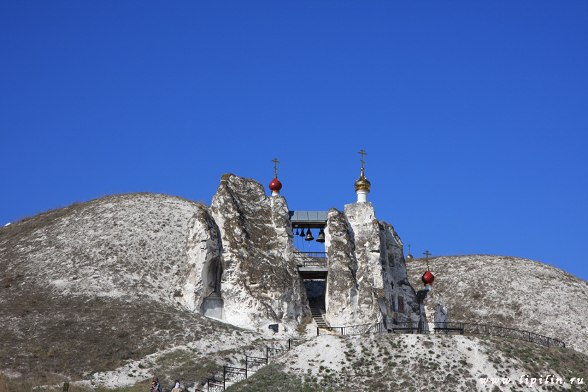 Костомаровский Спасский женский монастырь