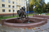 Кронштадт - скульптура- фонтан "Кронштадтский водовоз"