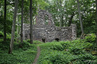 Кримулдский средневековый замок 