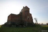 Лив (Liw) Руины замка князей Мазовии 