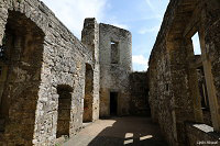 Замок Бофор-  Бофор (Beaufort)