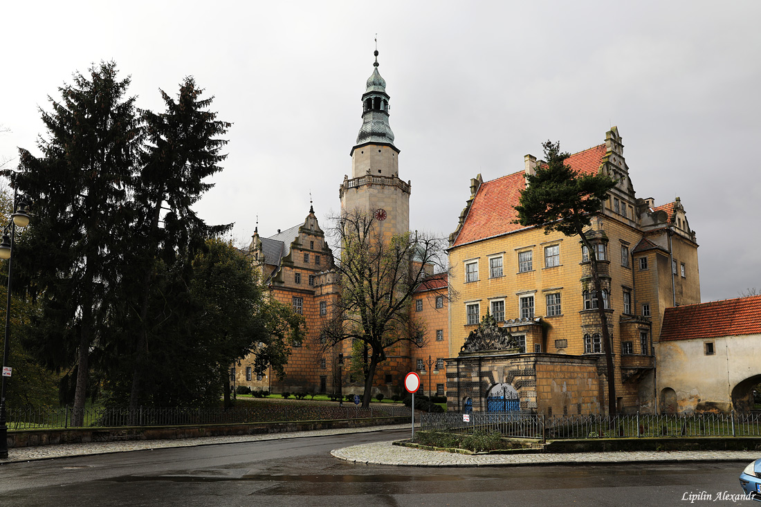 Олесницкий замок  - Олесница (Oleśnica) - Польша (Polska)