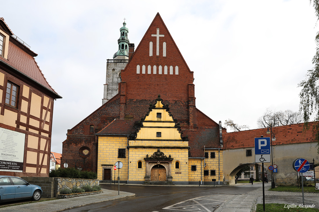 Олесницкий замок  - Олесница (Oleśnica) - Польша (Polska)