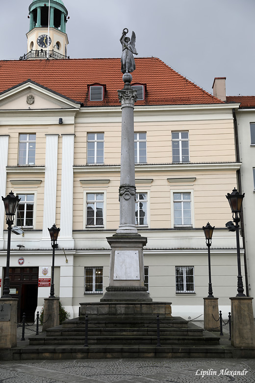 Олесницкий замок  - Олесница (Oleśnica) - Польша (Polska)