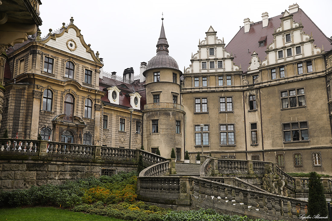 Мошненский замок Pałac w Mosznej  - Мошна (Moszna) - Польша (Polska)