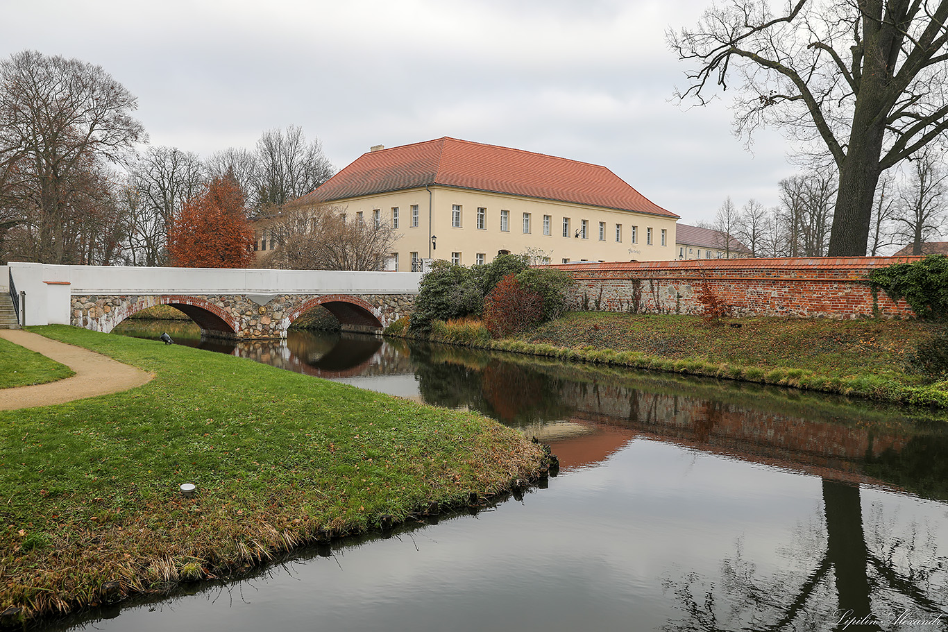 Замок Фюрстлих-Дрена - Фюрстлих Дрена (Fürstlich Drehna) - Германия (Deutschland)