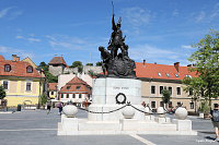 Eger (Эгер) Памятник Иштвану Добо