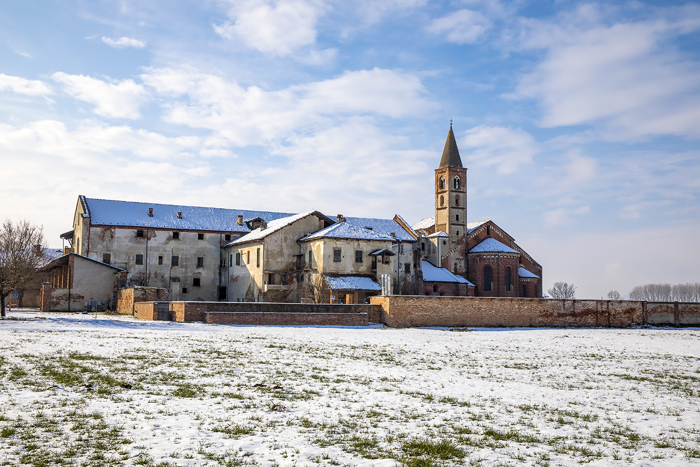 Монастырь Стаффорд -Abbazia di Santa Maria di Staffarda 