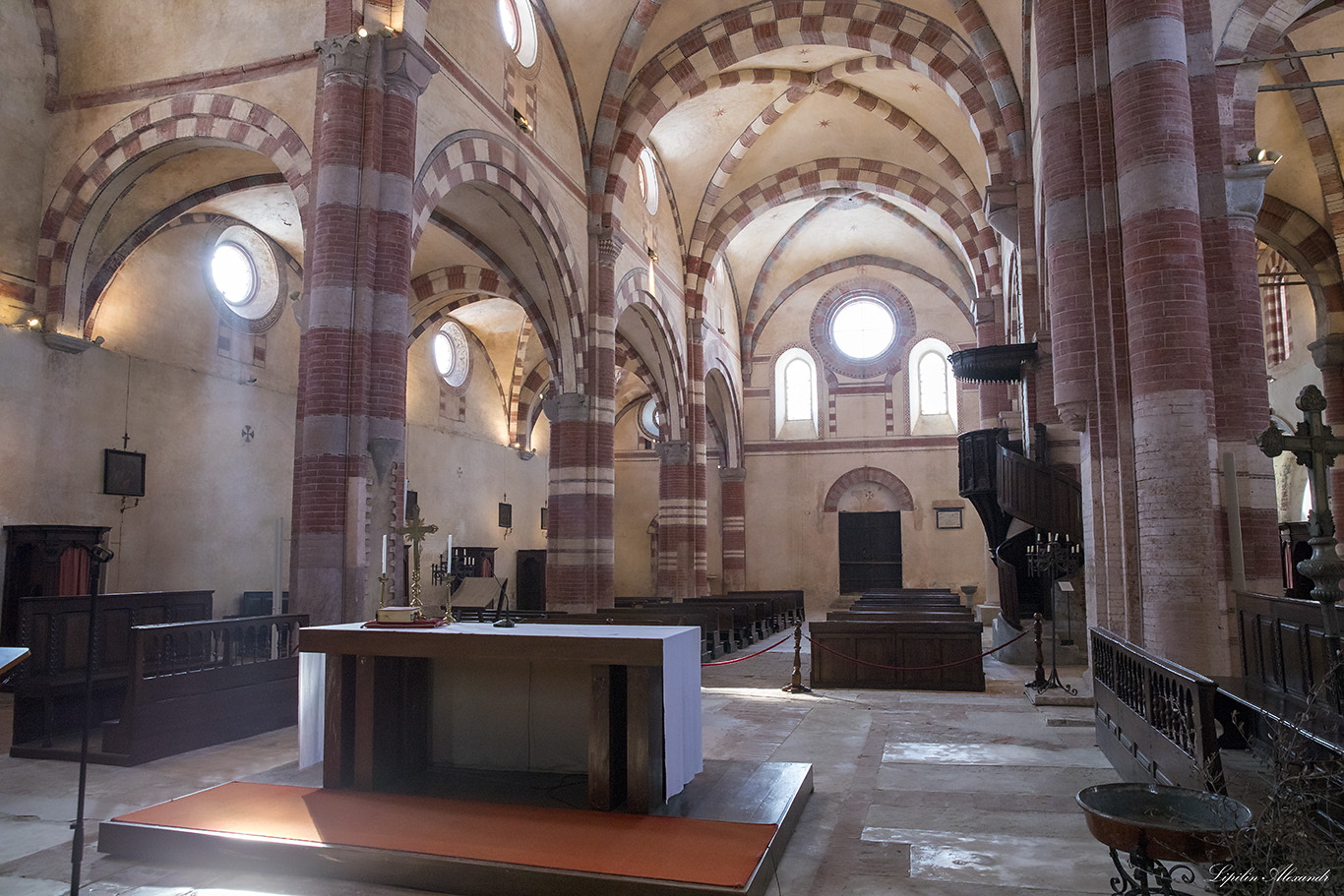 Монастырь Стаффорд -Abbazia di Santa Maria di Staffarda 