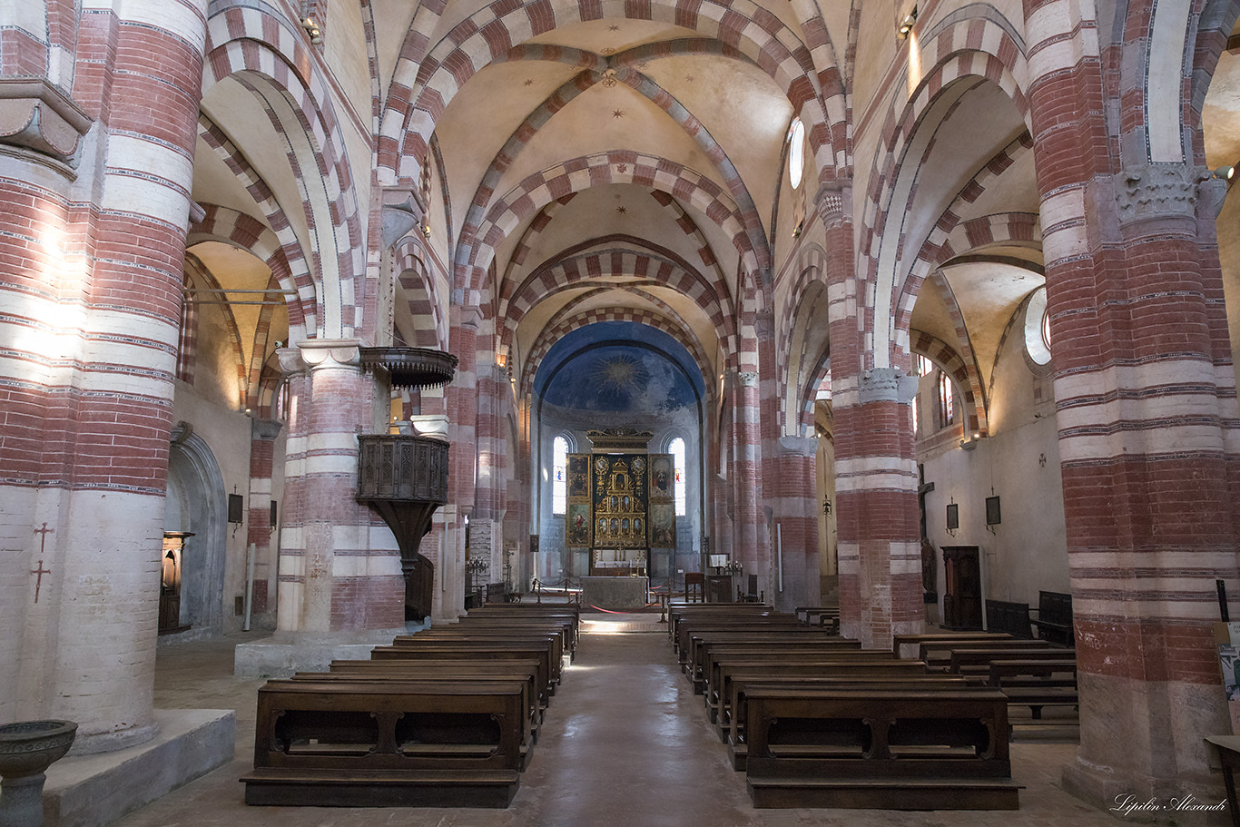 Монастырь Стаффорд -Abbazia di Santa Maria di Staffarda 