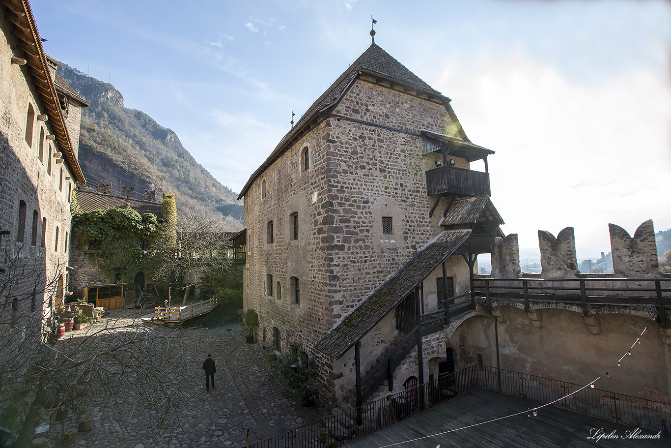 Замок Ронколо (Рункельштайн) Больцано (Bolzano) - Италия (Italia)