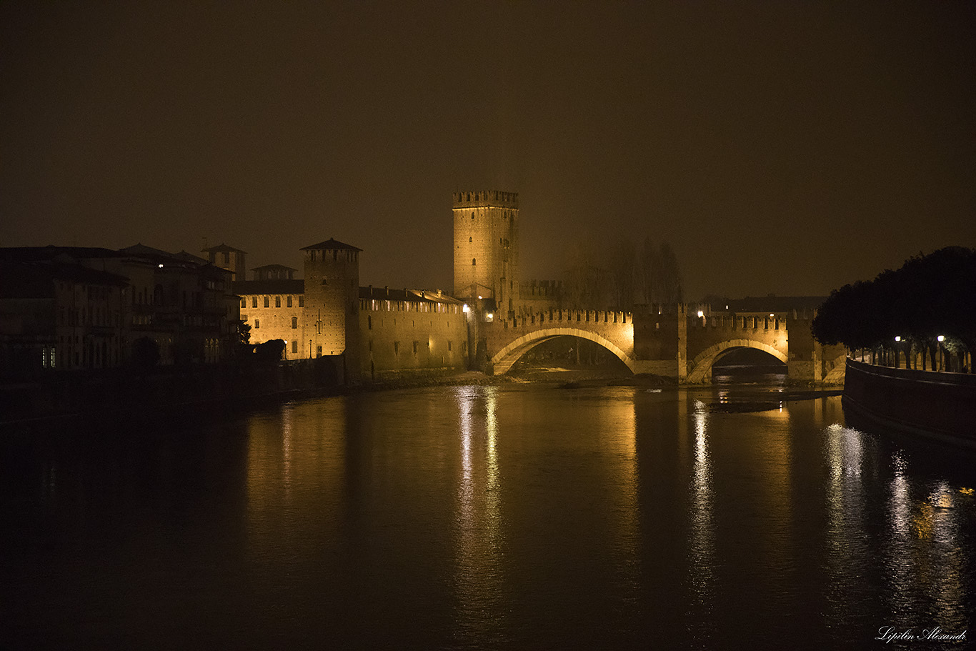 Замок Кастельвеккьо Верона (Verona) - Италия (Italia)