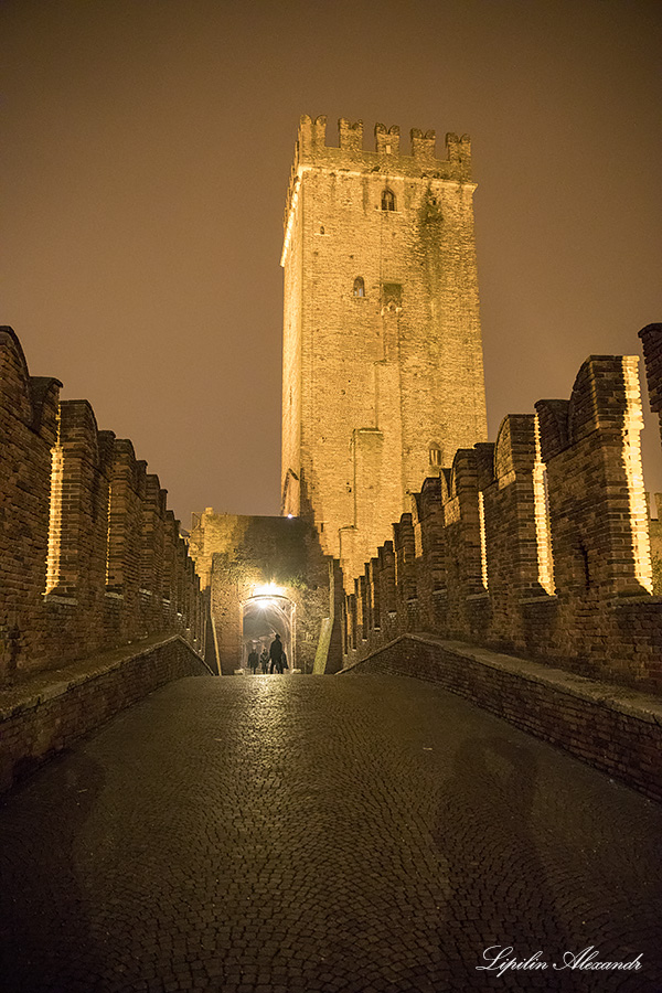 Замок Кастельвеккьо Верона (Verona) - Италия (Italia)