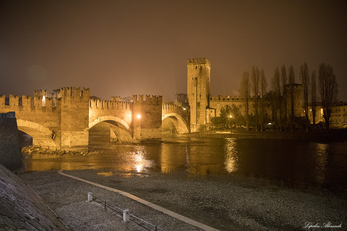 Замок Кастельвеккьо Верона (Verona) - Италия (Italia)