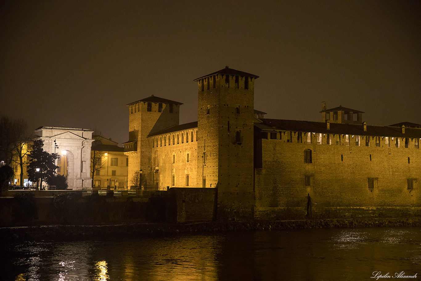 Замок Кастельвеккьо Верона (Verona) - Италия (Italia)