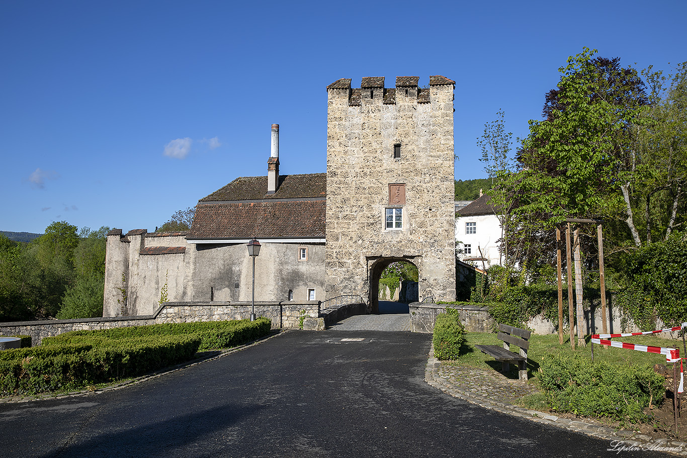 Цвинген (Zwingen) Замок Цвинген (Schloss Zwingen)