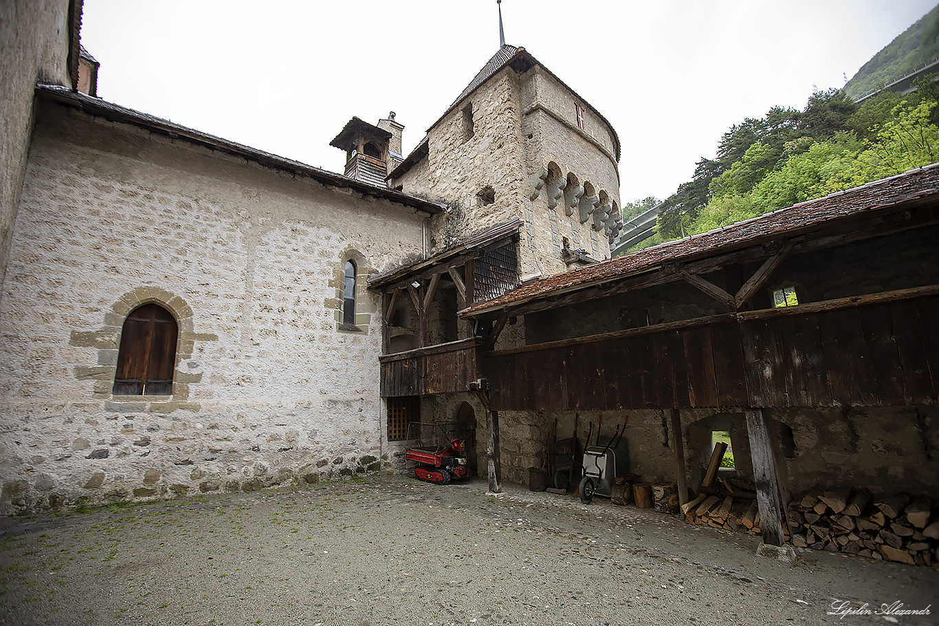 Шильонский замок (Chateau Chillon ) 