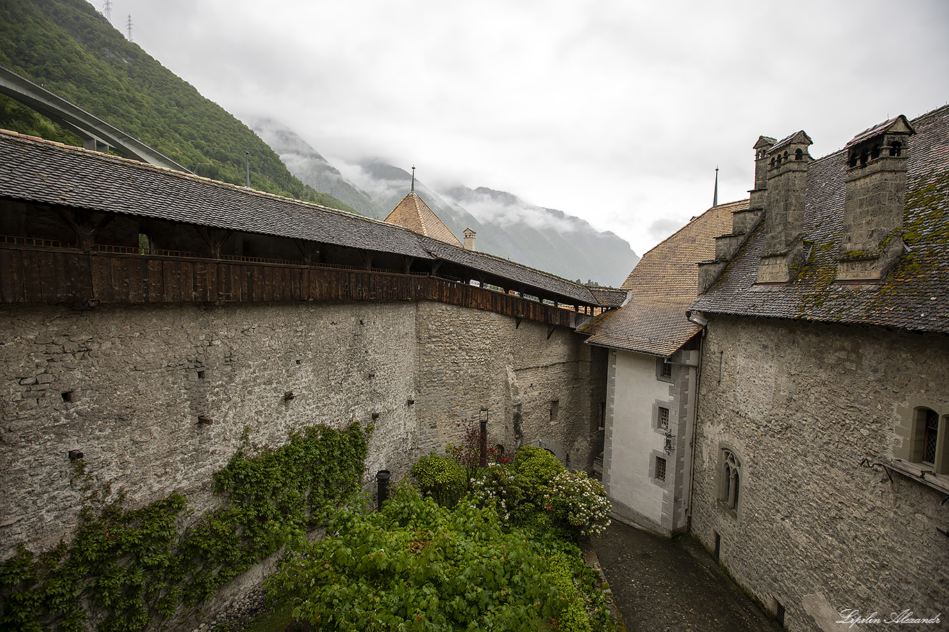 Шильонский замок (Chateau Chillon ) 