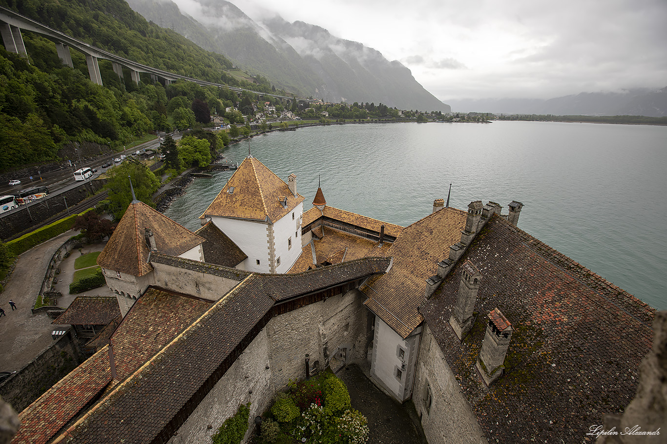 Шильонский замок (Chateau Chillon ) 