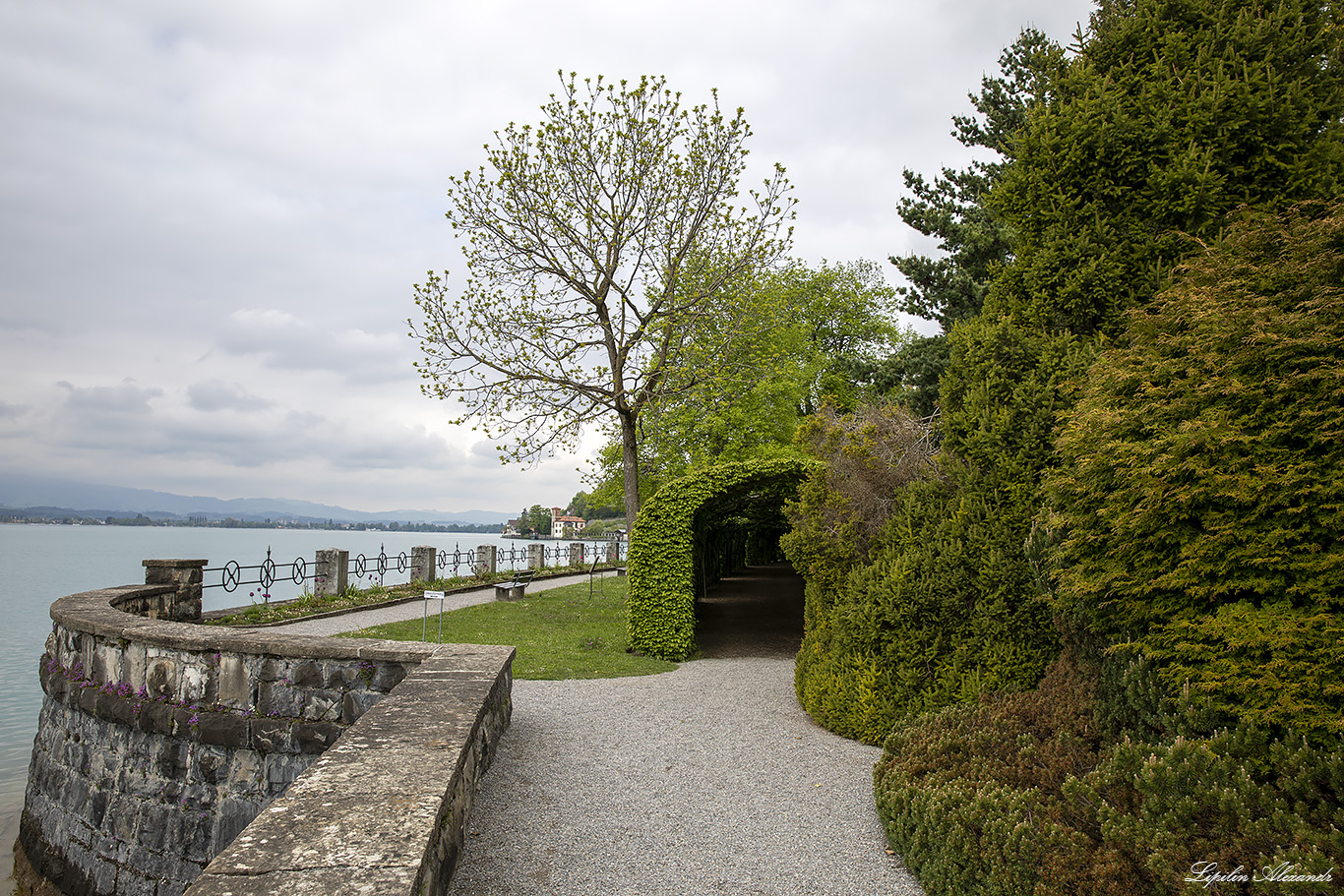 Замок Оберхофен (Schloss Oberhofen) 