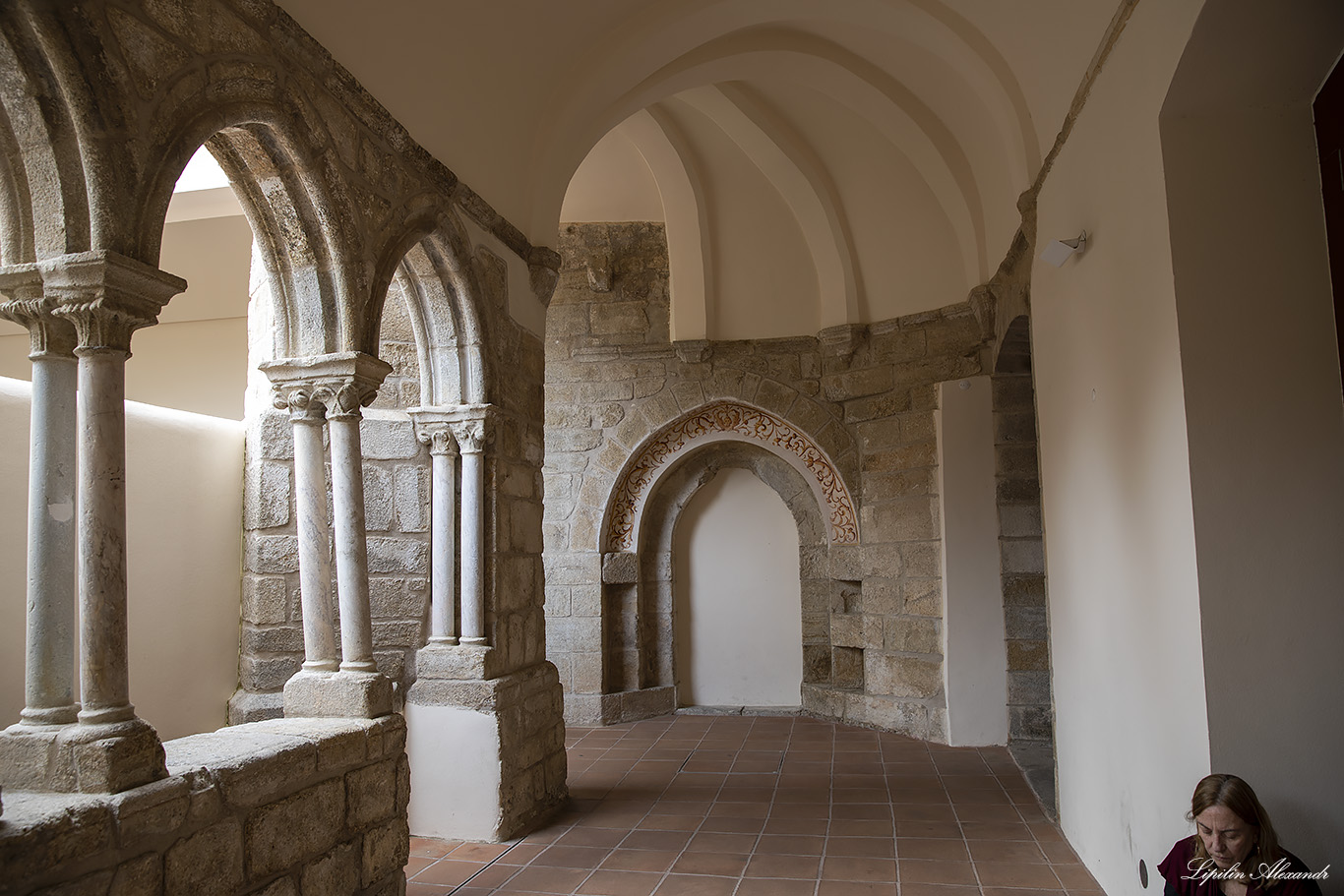 Церковь святого Франциска - Часовня из костей Осуш в Эворе (Capela dos Ossos)