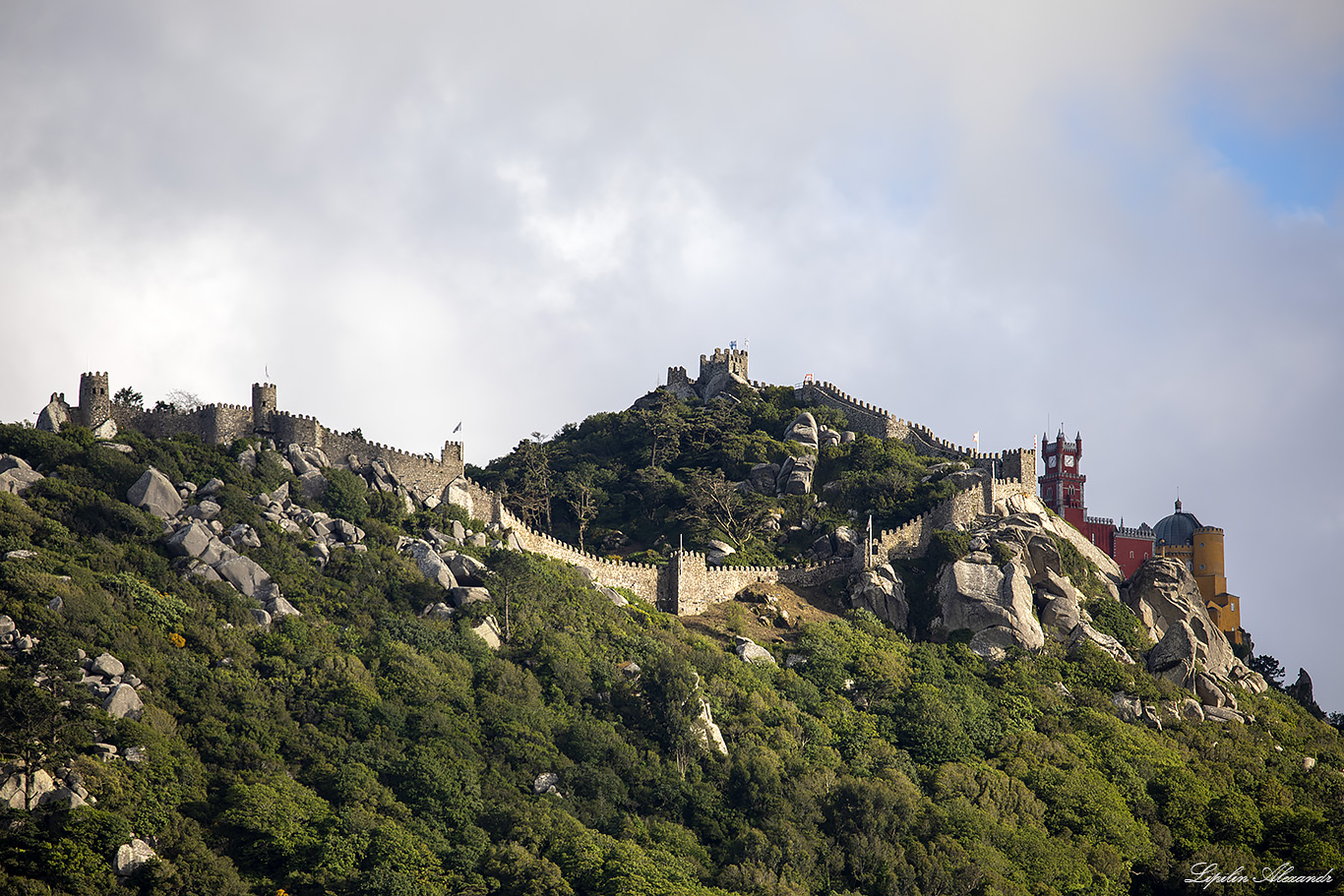 Замок Мавров (Castelo dos Mouros) - Португалия (Portugal)