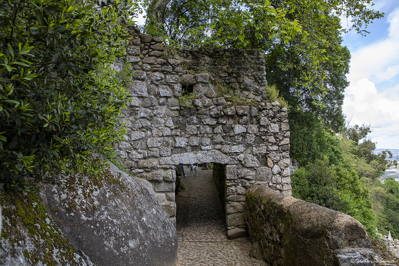 Замок Мавров (Castelo dos Mouros) - Португалия (Portugal)