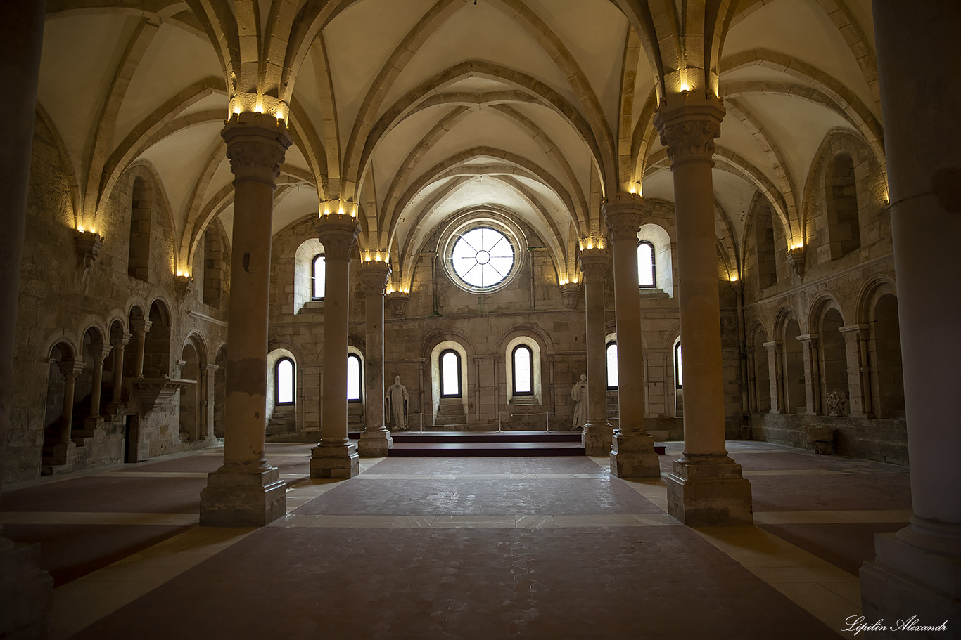 Монастырь Санта-Мария де Алкобаса  - Алкобаса (Alcobaça) - Португалия (Portugal) - (Mosteiro de Alcobaça) 