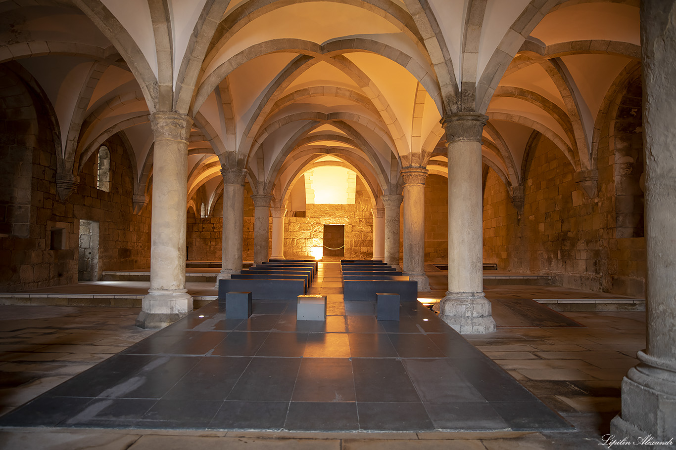 Монастырь Санта-Мария де Алкобаса  - Алкобаса (Alcobaça) - Португалия (Portugal) - (Mosteiro de Alcobaça) 