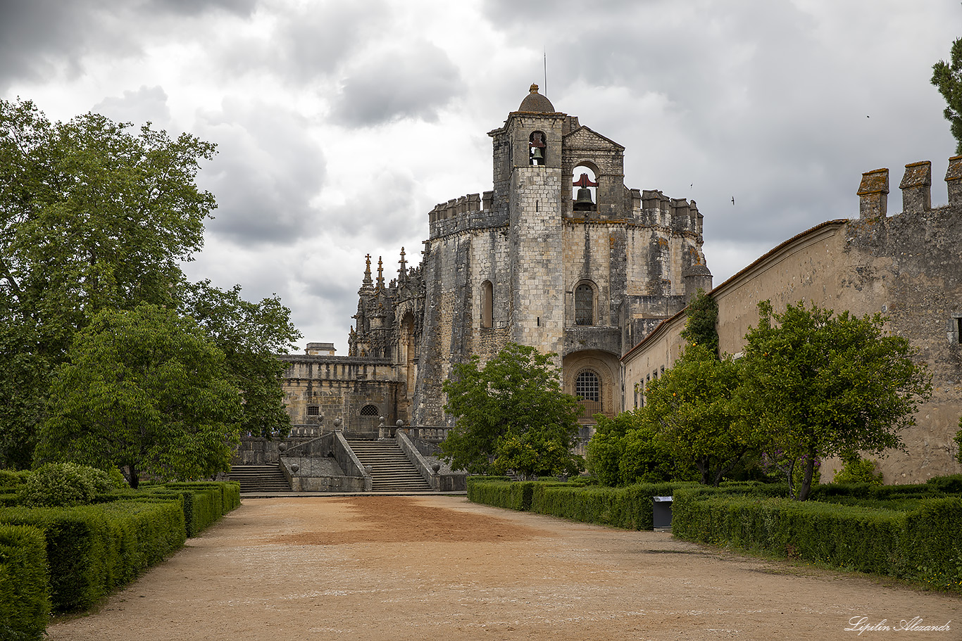 Крепость Томар (Tomar Castle)   и Обитель тамплиеров Конвенту-де-Кришту (Convento de Cristo) Томар (Tomar)