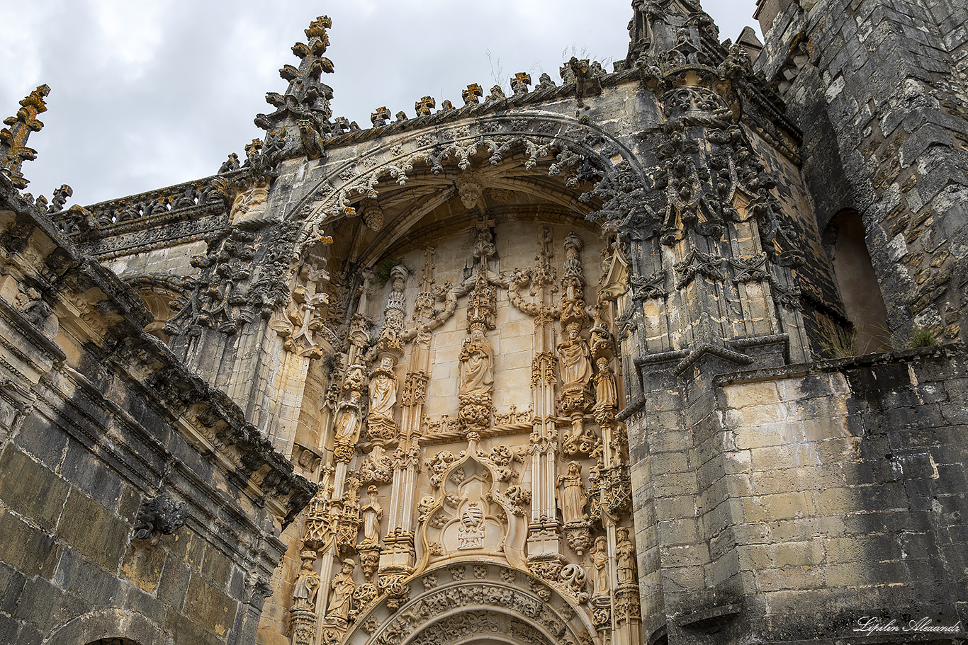 Крепость Томар (Tomar Castle)   и Обитель тамплиеров Конвенту-де-Кришту (Convento de Cristo) Томар (Tomar)