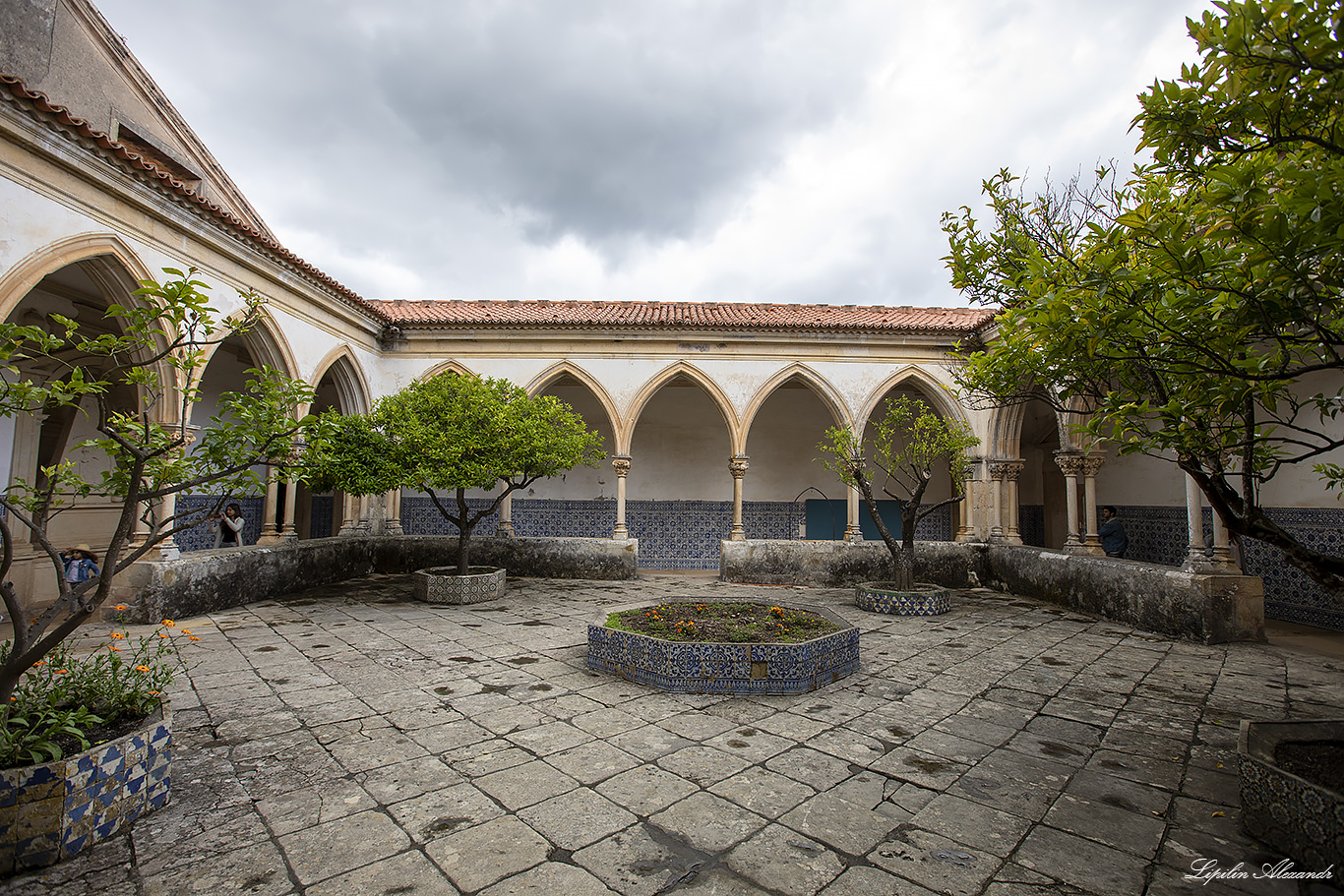 Крепость Томар (Tomar Castle)   и Обитель тамплиеров Конвенту-де-Кришту (Convento de Cristo) Томар (Tomar)