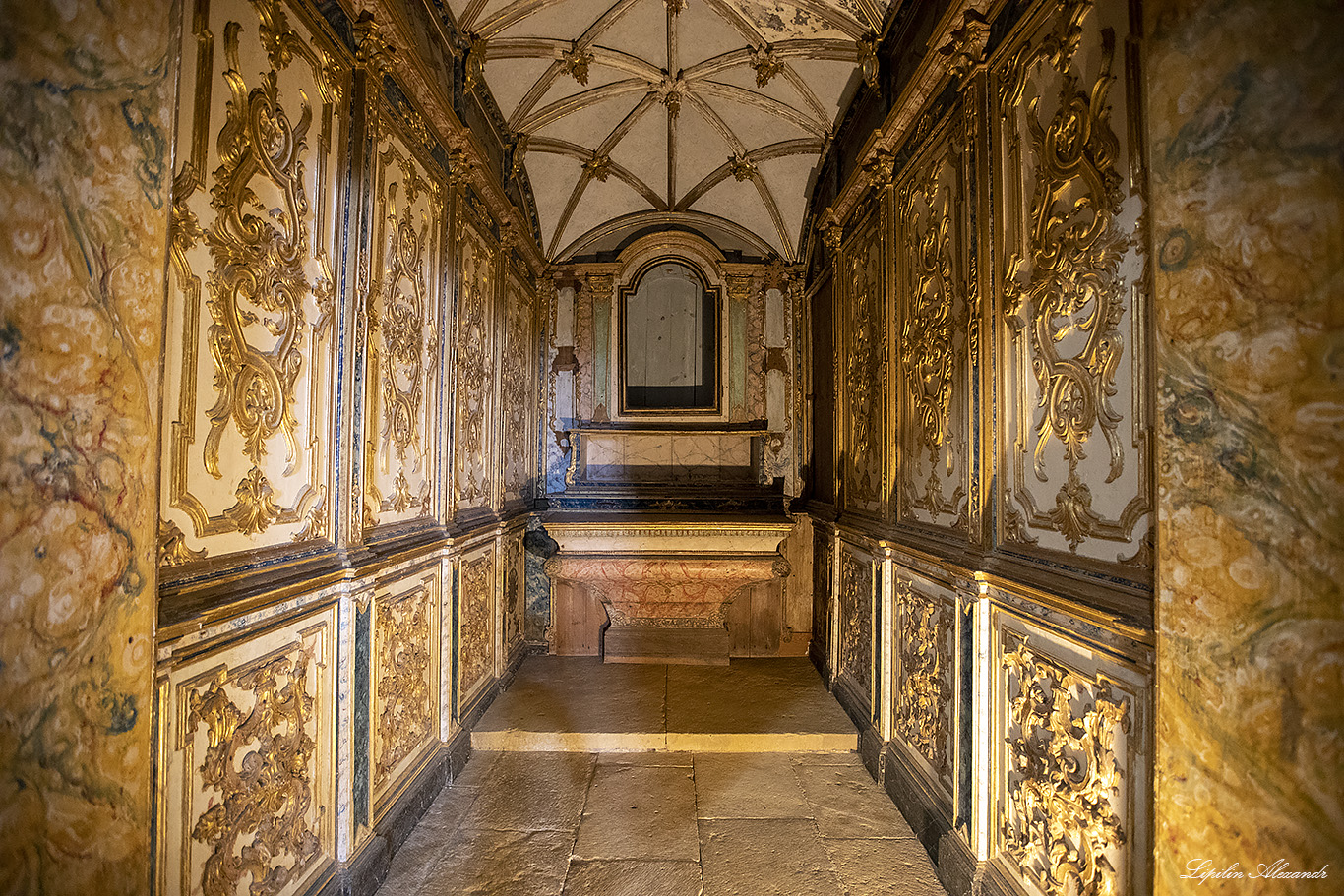 Крепость Томар (Tomar Castle)   и Обитель тамплиеров Конвенту-де-Кришту (Convento de Cristo) Томар (Tomar)