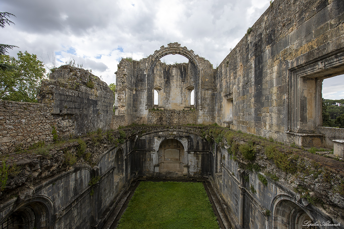 Крепость Томар (Tomar Castle)   и Обитель тамплиеров Конвенту-де-Кришту (Convento de Cristo) Томар (Tomar)