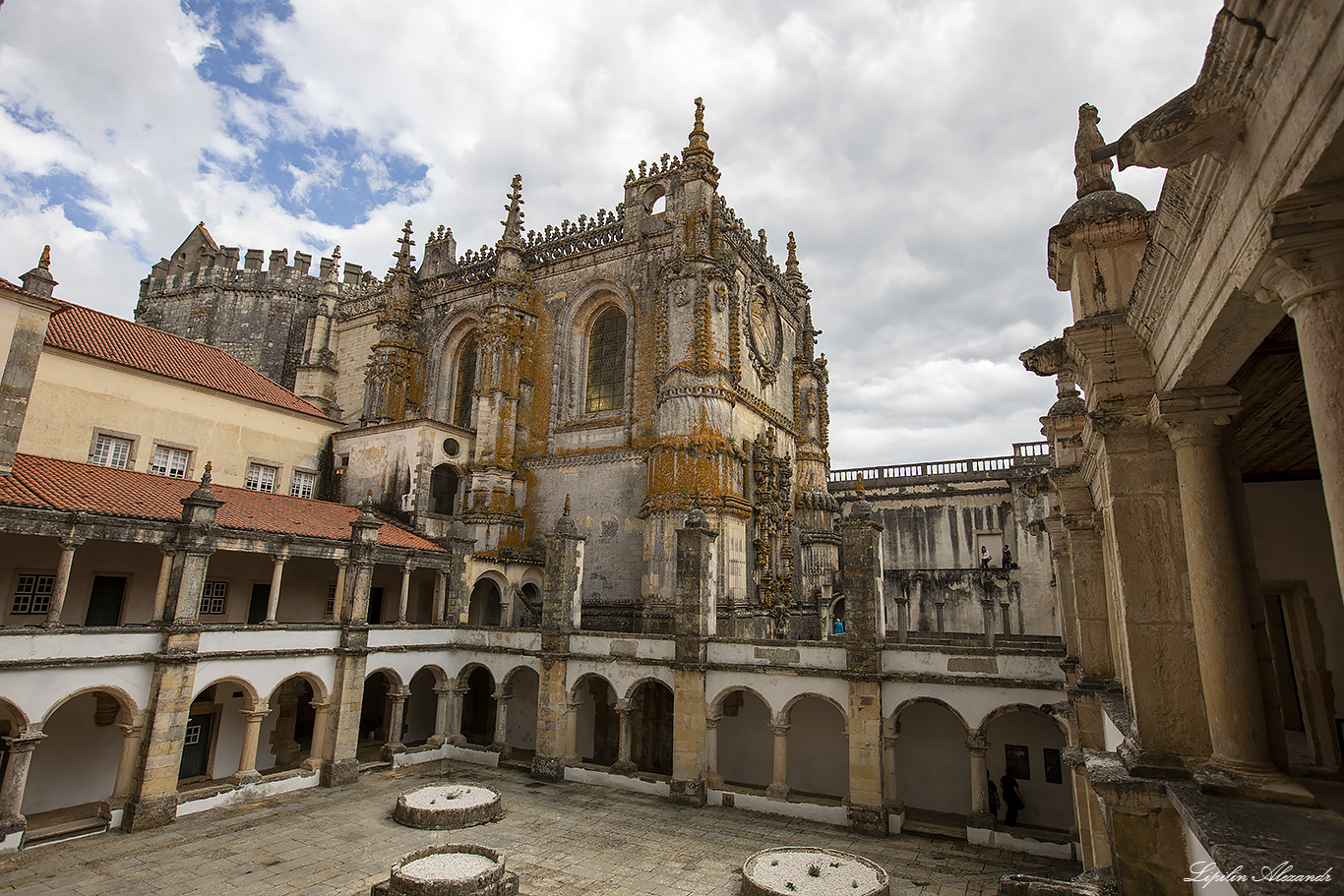 Крепость Томар (Tomar Castle)   и Обитель тамплиеров Конвенту-де-Кришту (Convento de Cristo) Томар (Tomar)