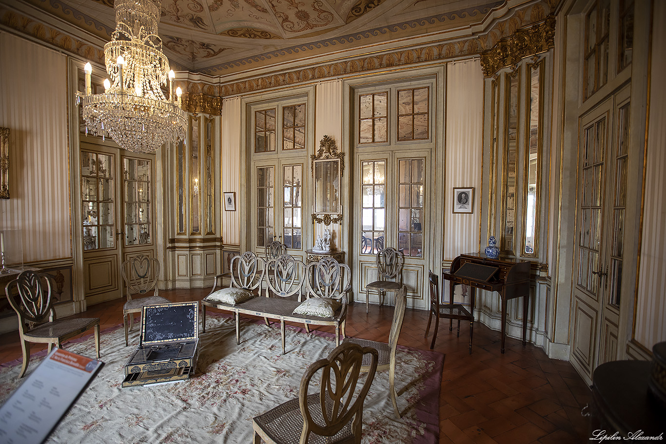 Национальный дворец и Сады Келуш (Palácio Nacional e Jardins de Queluz) Келуш (Queluz) - Португалия (Portugal)