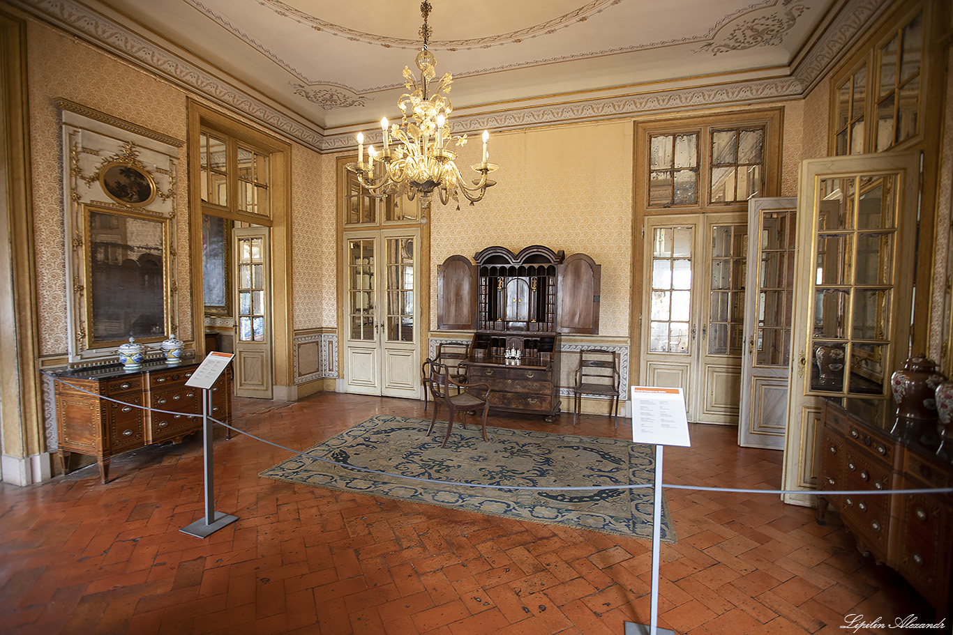 Национальный дворец и Сады Келуш (Palácio Nacional e Jardins de Queluz) Келуш (Queluz) - Португалия (Portugal)