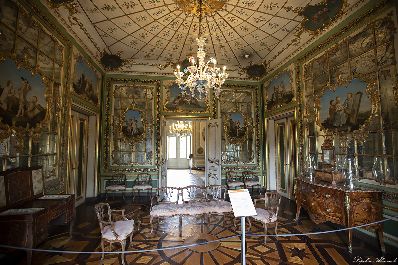 Национальный дворец и Сады Келуш (Palácio Nacional e Jardins de Queluz) Келуш (Queluz) - Португалия (Portugal)