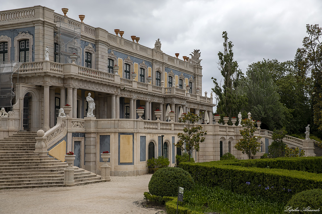 Национальный дворец и Сады Келуш (Palácio Nacional e Jardins de Queluz) Келуш (Queluz) - Португалия (Portugal)