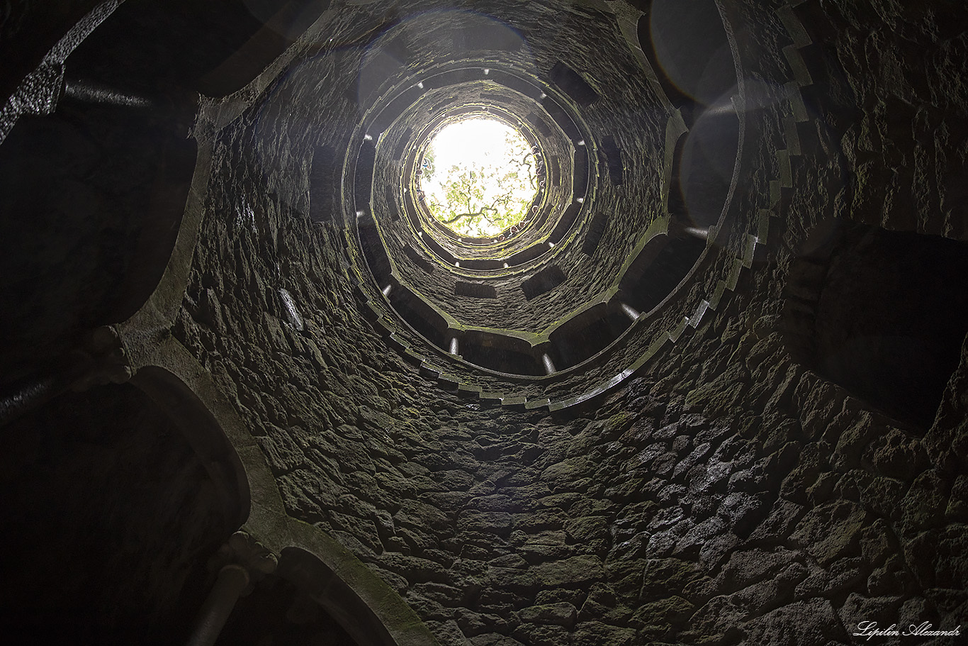 Кинта да Регалейра (Quinta da Regaleira) - Португалия (Portugal)