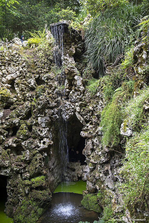 Кинта да Регалейра (Quinta da Regaleira) - Португалия (Portugal)