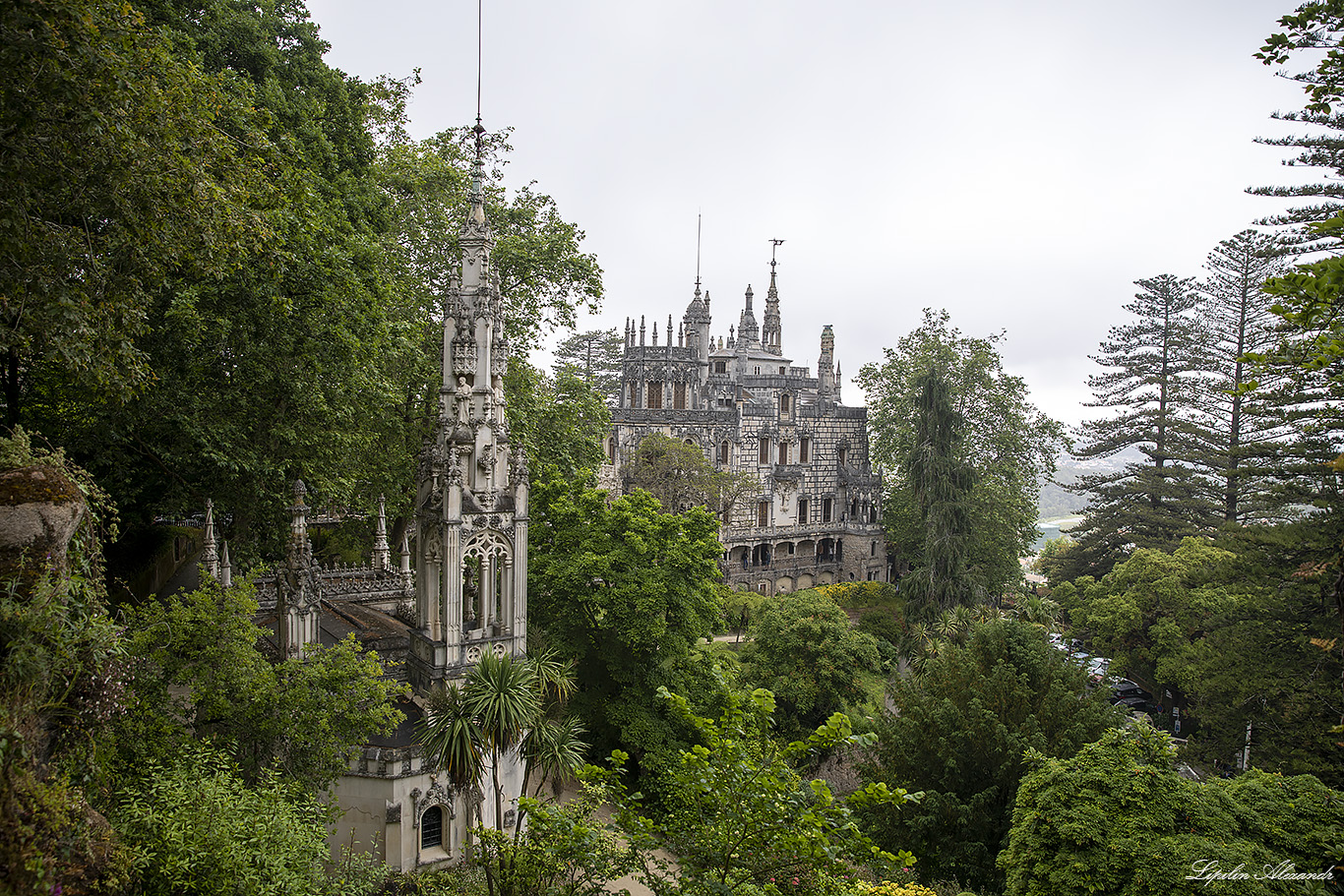 Дворец Регалейра - Кинта да Регалейра (Quinta da Regaleira) - Португалия (Portugal)