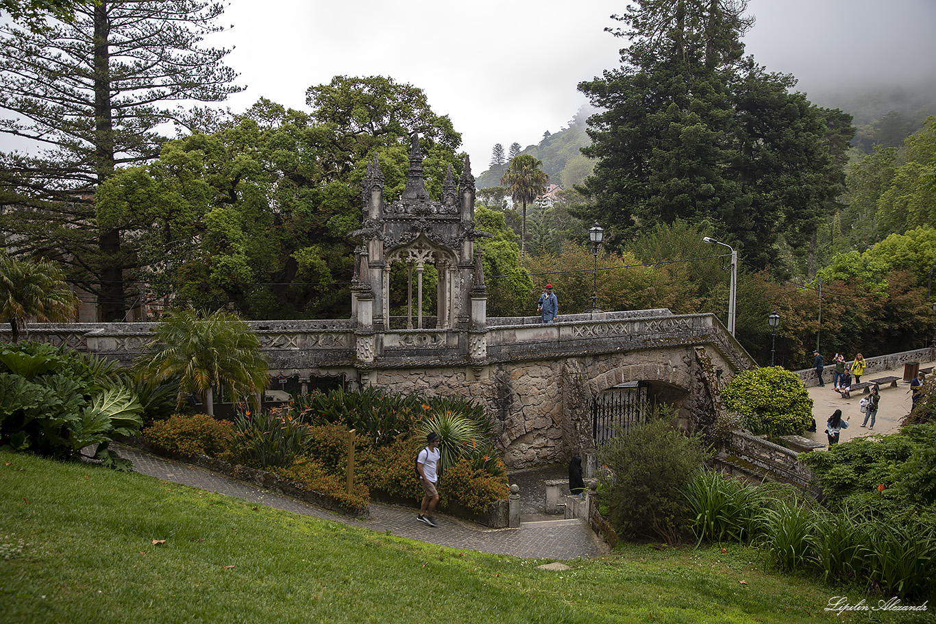 Дворец Регалейра - Кинта да Регалейра (Quinta da Regaleira) - Португалия (Portugal)