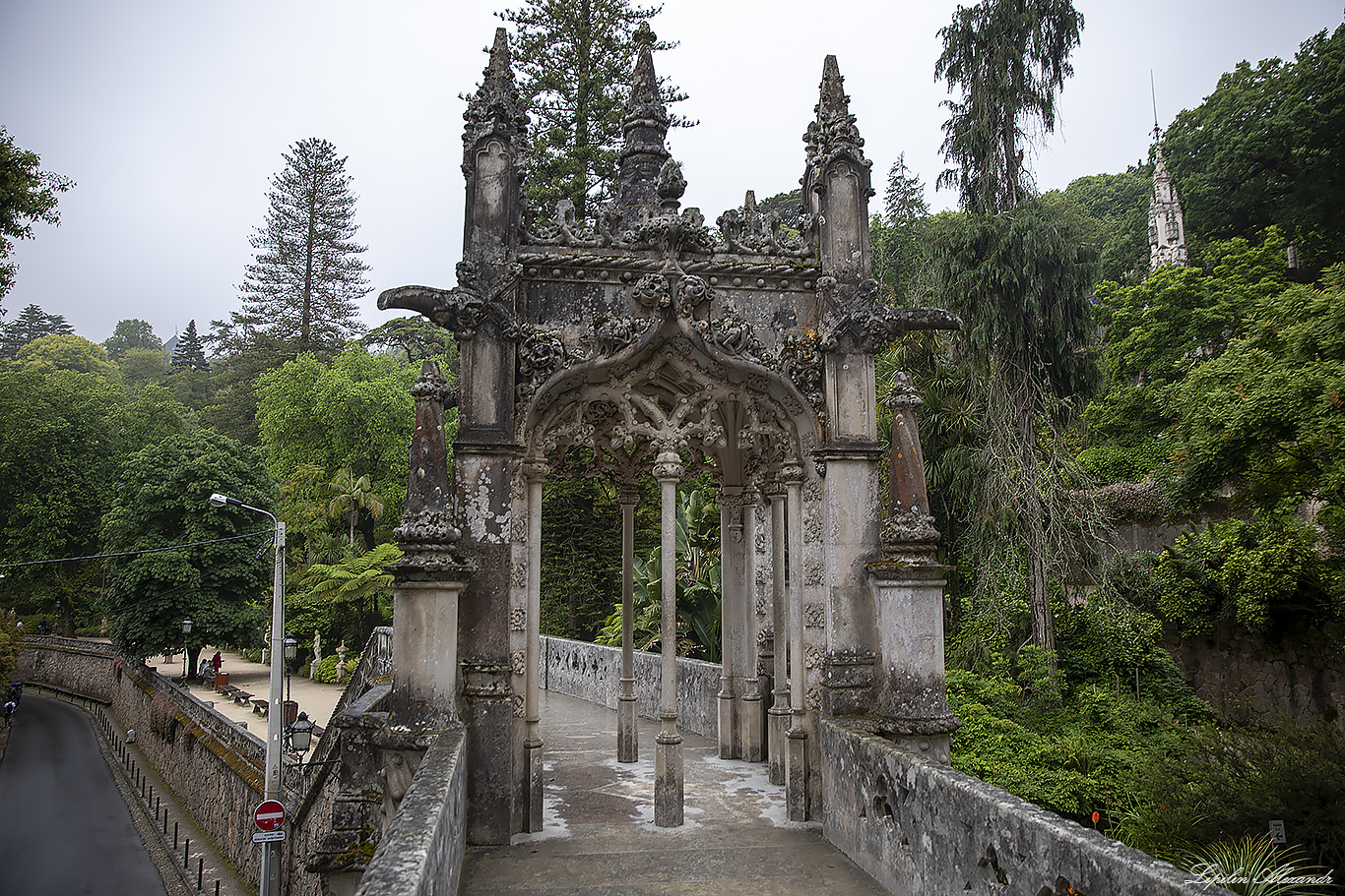 Дворец Регалейра - Кинта да Регалейра (Quinta da Regaleira) - Португалия (Portugal)