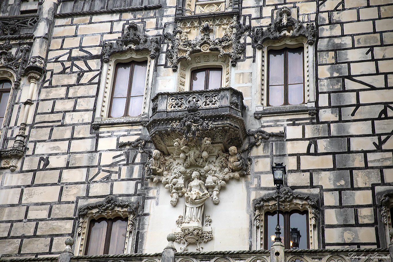 Дворец Регалейра - Кинта да Регалейра (Quinta da Regaleira) - Португалия (Portugal)