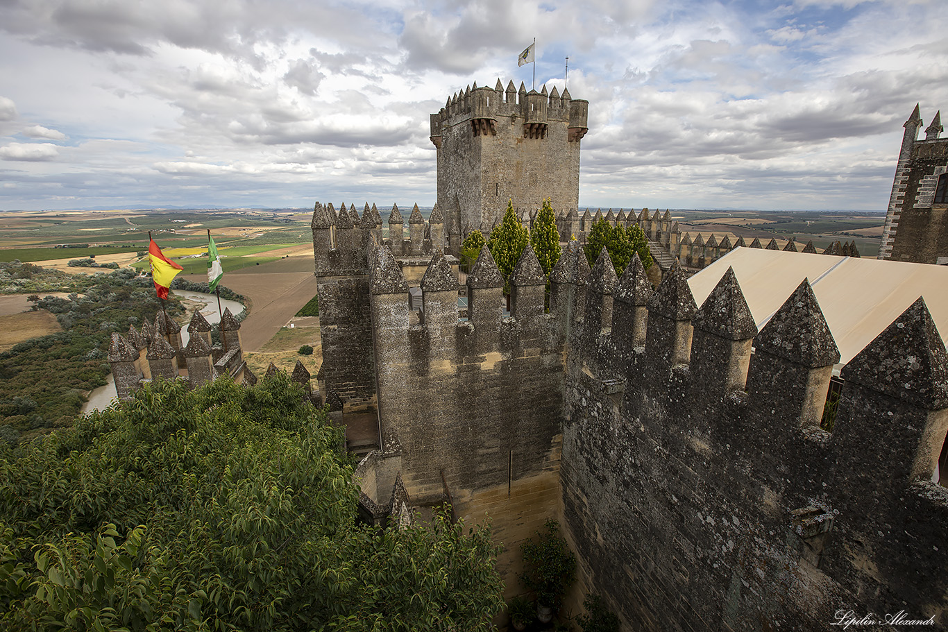 Замок Альмодовар - (Castle of Almodovar del Rio) - Испания (Spain)