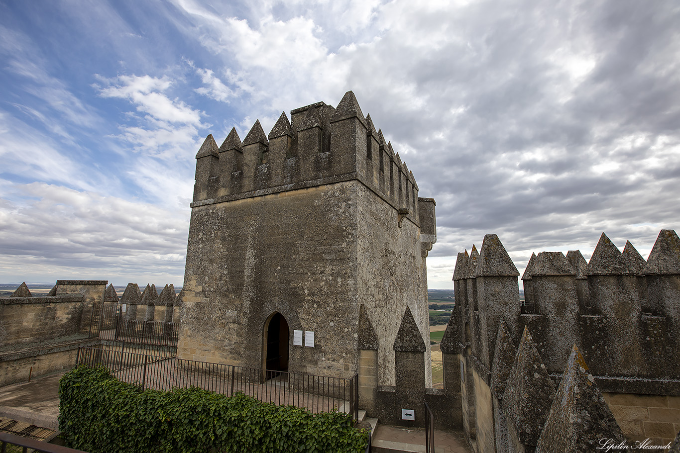 Замок Альмодовар - (Castle of Almodovar del Rio) - Испания (Spain)