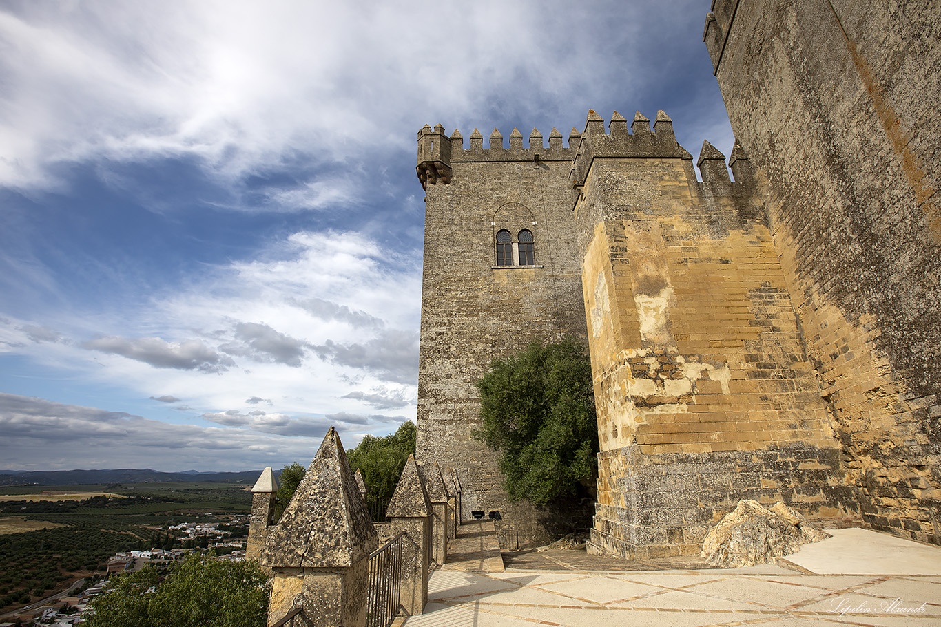 Замок Альмодовар - (Castle of Almodovar del Rio) - Испания (Spain)