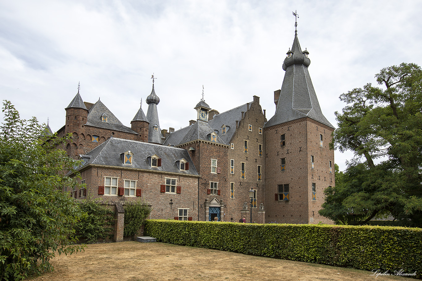 Замок Дорверт - Castle Doorwerth  - Дорверт (Doorwerth) - Нидерланды (Nederland)