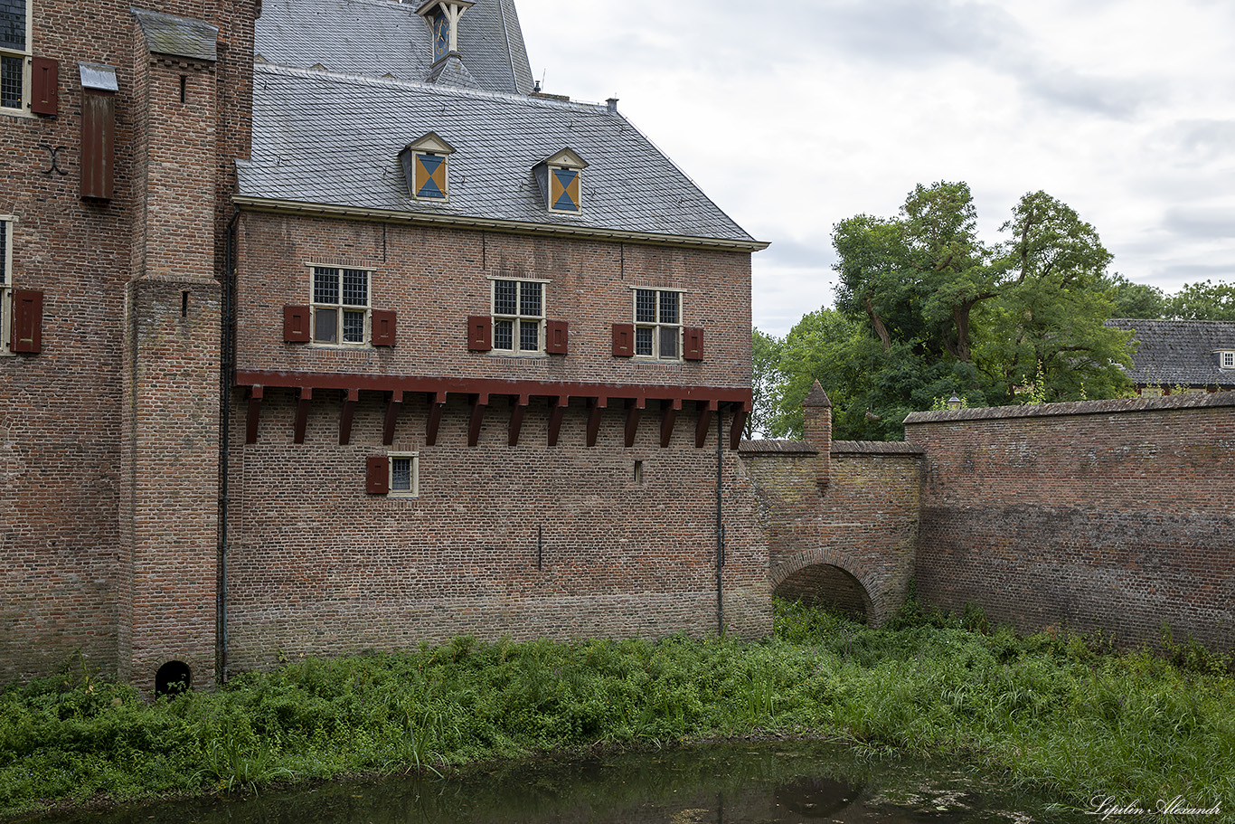 Замок Дорверт - Castle Doorwerth  - Дорверт (Doorwerth) - Нидерланды (Nederland)